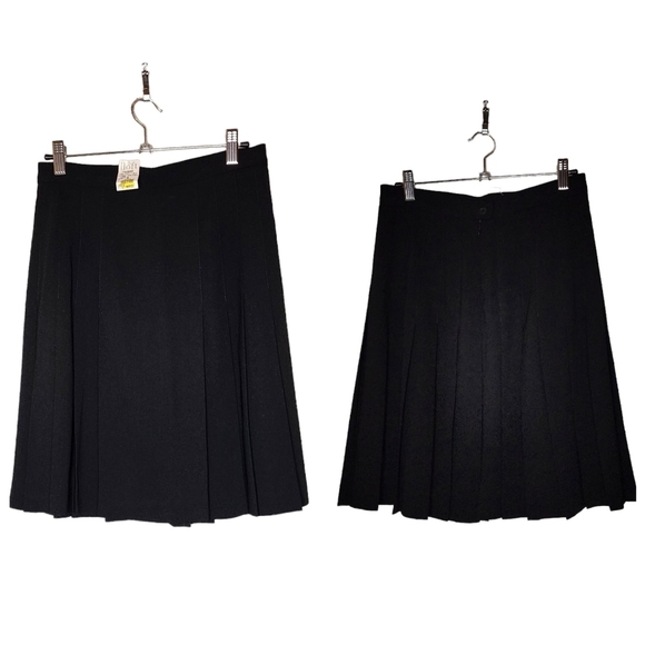 NWT Vintage Ann Taylor Loft Black Pleated Knee Length Flowy Skirt Size 6P - Picture 4 of 16